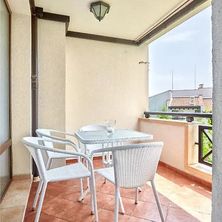 Sunlit Serenity Cozy Flat In With Parking By Flat Mаnаger Апартамент