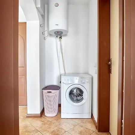 Sunlit Serenity Cozy Flat In With Parking By Flat Mаnаger Daire Lozenets